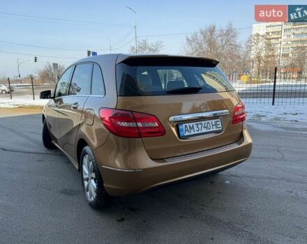 Желтый Мерседес Б-класс, объемом двигателя 1.8 л и пробегом 260 тыс. км за 10200 $, фото 6 на Automoto.ua