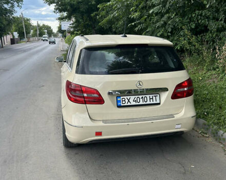Жовтий Мерседес Б-клас, об'ємом двигуна 1.8 л та пробігом 495 тис. км за 8500 $, фото 1 на Automoto.ua