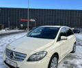 Желтый Мерседес Б-класс, объемом двигателя 1.46 л и пробегом 282 тыс. км за 7900 $, фото 1 на Automoto.ua