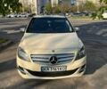 Жовтий Мерседес Б-клас, об'ємом двигуна 2 л та пробігом 393 тис. км за 8199 $, фото 1 на Automoto.ua