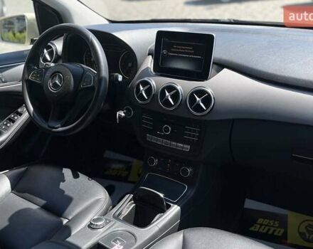 Желтый Мерседес Б-класс, объемом двигателя 1.46 л и пробегом 510 тыс. км за 10199 $, фото 22 на Automoto.ua