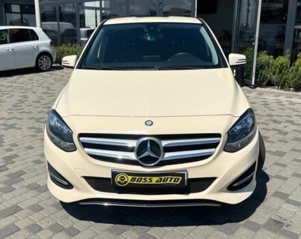 Желтый Мерседес Б-класс, объемом двигателя 1.5 л и пробегом 510 тыс. км за 10199 $, фото 1 на Automoto.ua