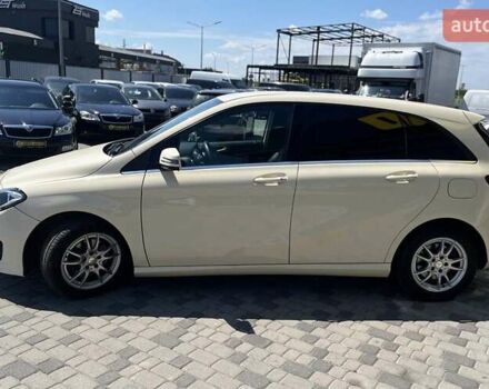 Желтый Мерседес Б-класс, объемом двигателя 1.46 л и пробегом 510 тыс. км за 10199 $, фото 3 на Automoto.ua