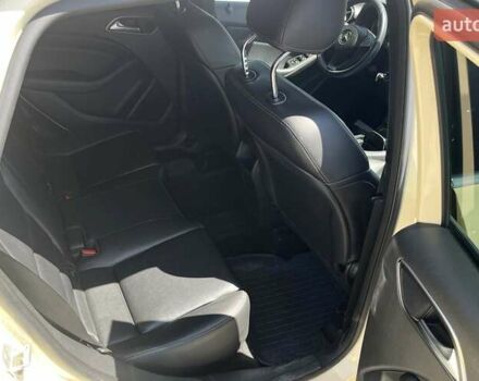 Желтый Мерседес Б-класс, объемом двигателя 1.46 л и пробегом 510 тыс. км за 10199 $, фото 25 на Automoto.ua