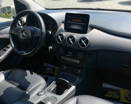 Желтый Мерседес Б-класс, объемом двигателя 1.5 л и пробегом 510 тыс. км за 10199 $, фото 22 на Automoto.ua