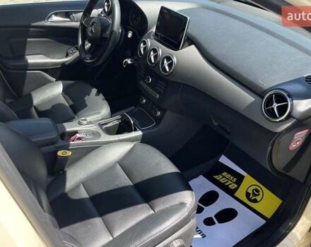 Желтый Мерседес Б-класс, объемом двигателя 1.46 л и пробегом 510 тыс. км за 10199 $, фото 23 на Automoto.ua