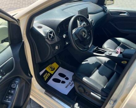 Желтый Мерседес Б-класс, объемом двигателя 1.5 л и пробегом 510 тыс. км за 10199 $, фото 10 на Automoto.ua