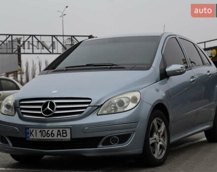 Серый Мерседес Б-класс, объемом двигателя 2 л и пробегом 273 тыс. км за 5500 $, фото 1 на Automoto.ua