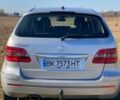 Сірий Мерседес Б-клас, об'ємом двигуна 2 л та пробігом 250 тис. км за 5900 $, фото 6 на Automoto.ua