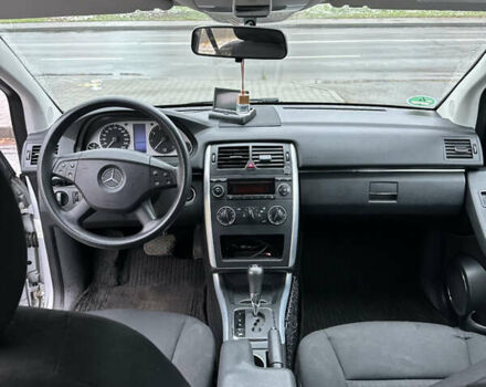 Сірий Мерседес Б-клас, об'ємом двигуна 1.7 л та пробігом 232 тис. км за 5350 $, фото 8 на Automoto.ua