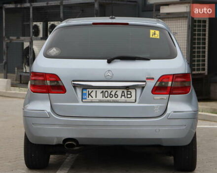 Серый Мерседес Б-класс, объемом двигателя 2 л и пробегом 273 тыс. км за 5500 $, фото 3 на Automoto.ua