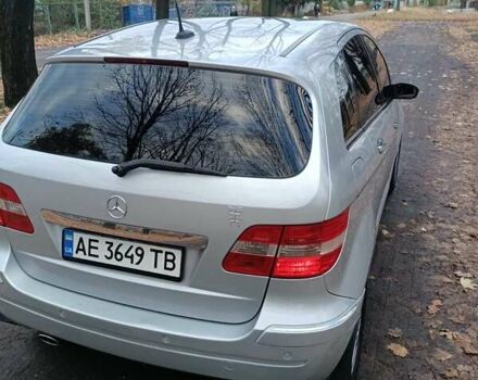 Мерседес Б-класс 2005 в Першотравенске на Automoto.ua Серый Мерседес Б-класс, объемом двигателя 1.7 л и пробегом 172 тыс. км за 6200 $, фото 3 на Automoto.ua