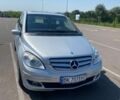 Серый Мерседес Б-класс, объемом двигателя 2 л и пробегом 250 тыс. км за 5500 $, фото 1 на Automoto.ua