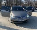 Сірий Мерседес Б-клас, об'ємом двигуна 1.99 л та пробігом 275 тис. км за 6800 $, фото 1 на Automoto.ua