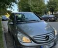 Мерседес Б-клас 2005 у Хмельницькому на Automoto.ua Сірий Мерседес Б-клас, об'ємом двигуна 2 л та пробігом 200 тис. км за 6800 $, фото 2 на Automoto.ua