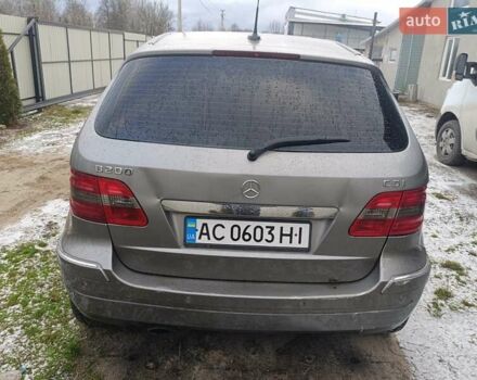 Сірий Мерседес Б-клас, об'ємом двигуна 1.99 л та пробігом 370 тис. км за 4200 $, фото 4 на Automoto.ua