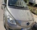Мерседес Б-клас 2005 у Хмельницькому на Automoto.ua Сірий Мерседес Б-клас, об'ємом двигуна 2 л та пробігом 200 тис. км за 6800 $, фото 10 на Automoto.ua