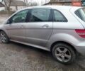 Сірий Мерседес Б-клас, об'ємом двигуна 1.5 л та пробігом 275 тис. км за 5500 $, фото 1 на Automoto.ua