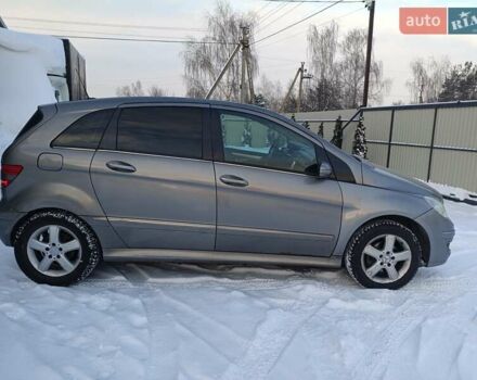 Сірий Мерседес Б-клас, об'ємом двигуна 1.99 л та пробігом 374 тис. км за 4300 $, фото 2 на Automoto.ua