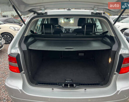 Серый Мерседес Б-класс, объемом двигателя 2.03 л и пробегом 125 тыс. км за 7950 $, фото 10 на Automoto.ua