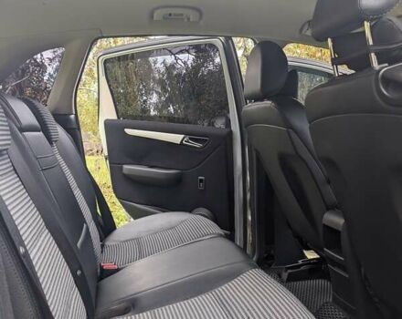 Мерседес Б-клас 2005 у Маневичах на Automoto.ua Сірий Мерседес Б-клас, об'ємом двигуна 1.99 л та пробігом 332 тис. км за 6500 $, фото 9 на Automoto.ua