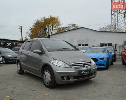Серый Мерседес Б-класс, объемом двигателя 1.5 л и пробегом 163 тыс. км за 6800 $, фото 1 на Automoto.ua