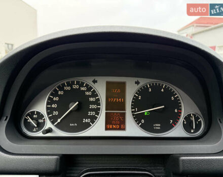 Сірий Мерседес Б-клас, об'ємом двигуна 1.7 л та пробігом 197 тис. км за 6999 $, фото 17 на Automoto.ua