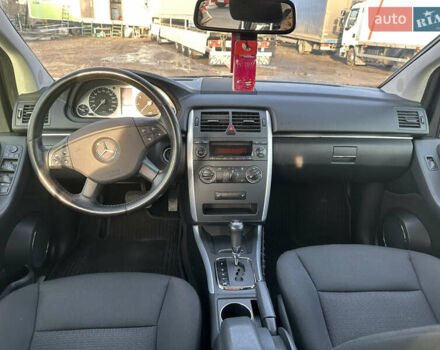 Серый Мерседес Б-класс, объемом двигателя 1.7 л и пробегом 252 тыс. км за 6800 $, фото 10 на Automoto.ua