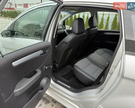 Сірий Мерседес Б-клас, об'ємом двигуна 1.7 л та пробігом 197 тис. км за 6999 $, фото 11 на Automoto.ua