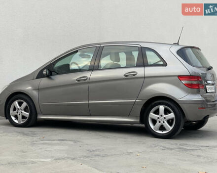 Сірий Мерседес Б-клас, об'ємом двигуна 2 л та пробігом 273 тис. км за 6900 $, фото 19 на Automoto.ua