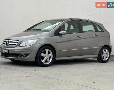 Сірий Мерседес Б-клас, об'ємом двигуна 2 л та пробігом 273 тис. км за 6900 $, фото 9 на Automoto.ua