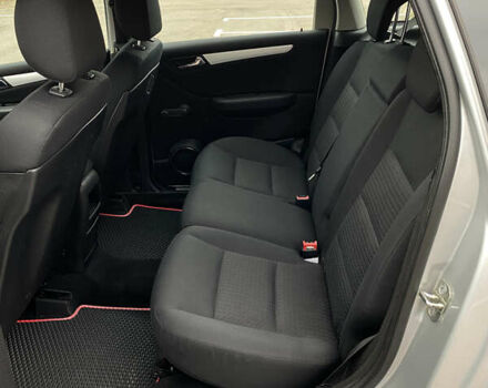 Сірий Мерседес Б-клас, об'ємом двигуна 1.5 л та пробігом 200 тис. км за 6200 $, фото 41 на Automoto.ua