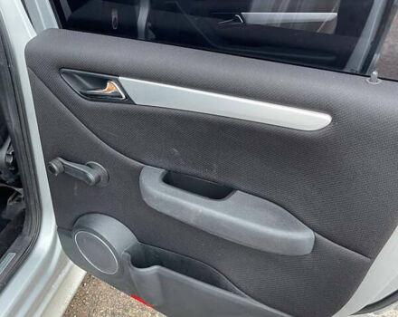 Серый Мерседес Б-класс, объемом двигателя 1.99 л и пробегом 288 тыс. км за 6200 $, фото 8 на Automoto.ua