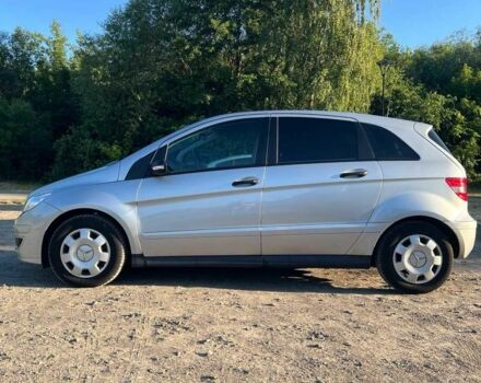 Серый Мерседес Б-класс, объемом двигателя 1.7 л и пробегом 206 тыс. км за 6300 $, фото 2 на Automoto.ua