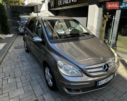 Серый Мерседес Б-класс, объемом двигателя 1.99 л и пробегом 315 тыс. км за 5300 $, фото 2 на Automoto.ua