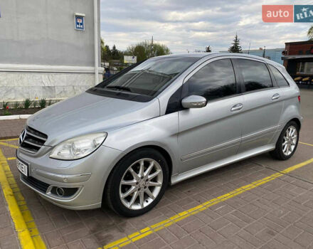 Серый Мерседес Б-класс, объемом двигателя 1.99 л и пробегом 300 тыс. км за 6200 $, фото 1 на Automoto.ua