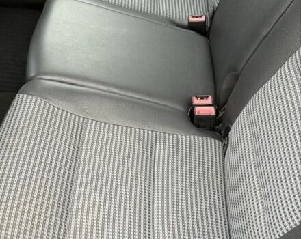 Серый Мерседес Б-класс, объемом двигателя 2 л и пробегом 360 тыс. км за 4950 $, фото 6 на Automoto.ua