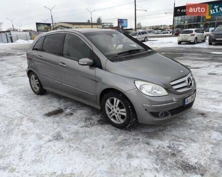 Серый Мерседес Б-класс, объемом двигателя 1.5 л и пробегом 236 тыс. км за 7500 $, фото 4 на Automoto.ua