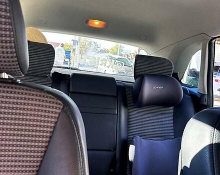 Серый Мерседес Б-класс, объемом двигателя 2 л и пробегом 210 тыс. км за 5500 $, фото 3 на Automoto.ua