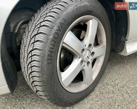 Сірий Мерседес Б-клас, об'ємом двигуна 2 л та пробігом 273 тис. км за 4000 $, фото 4 на Automoto.ua