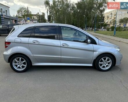 Серый Мерседес Б-класс, объемом двигателя 2.03 л и пробегом 234 тыс. км за 6550 $, фото 5 на Automoto.ua