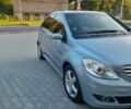 Сірий Мерседес Б-клас, об'ємом двигуна 2 л та пробігом 200 тис. км за 6900 $, фото 1 на Automoto.ua