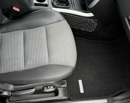 Серый Мерседес Б-класс, объемом двигателя 2 л и пробегом 360 тыс. км за 4950 $, фото 7 на Automoto.ua