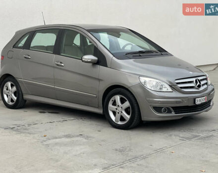 Сірий Мерседес Б-клас, об'ємом двигуна 2 л та пробігом 273 тис. км за 6900 $, фото 6 на Automoto.ua