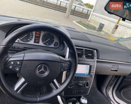 Серый Мерседес Б-класс, объемом двигателя 1.99 л и пробегом 300 тыс. км за 6200 $, фото 5 на Automoto.ua