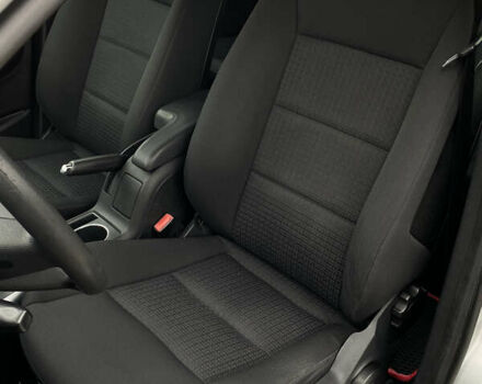 Сірий Мерседес Б-клас, об'ємом двигуна 1.5 л та пробігом 200 тис. км за 6200 $, фото 36 на Automoto.ua