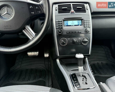 Сірий Мерседес Б-клас, об'ємом двигуна 1.7 л та пробігом 197 тис. км за 6999 $, фото 16 на Automoto.ua