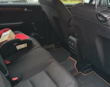 Серый Мерседес Б-класс, объемом двигателя 2 л и пробегом 289 тыс. км за 5700 $, фото 15 на Automoto.ua