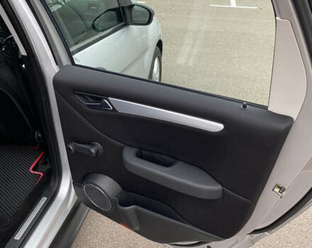 Сірий Мерседес Б-клас, об'ємом двигуна 1.5 л та пробігом 200 тис. км за 6200 $, фото 44 на Automoto.ua