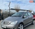Серый Мерседес Б-класс, объемом двигателя 2.03 л и пробегом 296 тыс. км за 6300 $, фото 1 на Automoto.ua